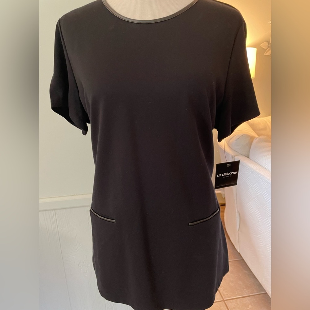 Liz Claiborne Career Shortsleeved Top—NWT